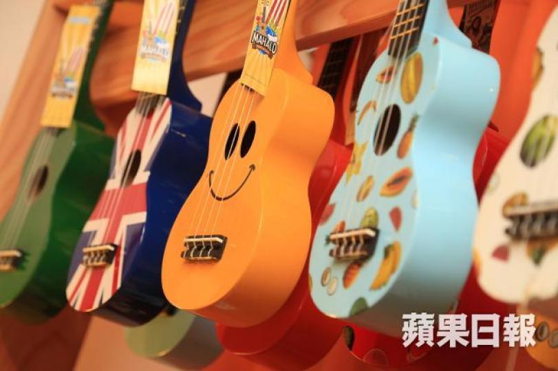 ■一名原本任職司機的病人因手痛至麻痹經常失眠,其後學懂保持愉快心境,更學習結他,痛症和失眠均有改善。資料圖片 ■一名原本任職司機的病人因手痛至麻痹經常失眠,其後學懂保持愉快心境,更學習結他,痛症和失眠均有改善。資料圖片