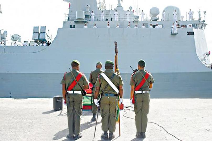 ■解放軍艦曾到訪瓦努阿圖。 ■解放軍艦曾到訪瓦努阿圖。