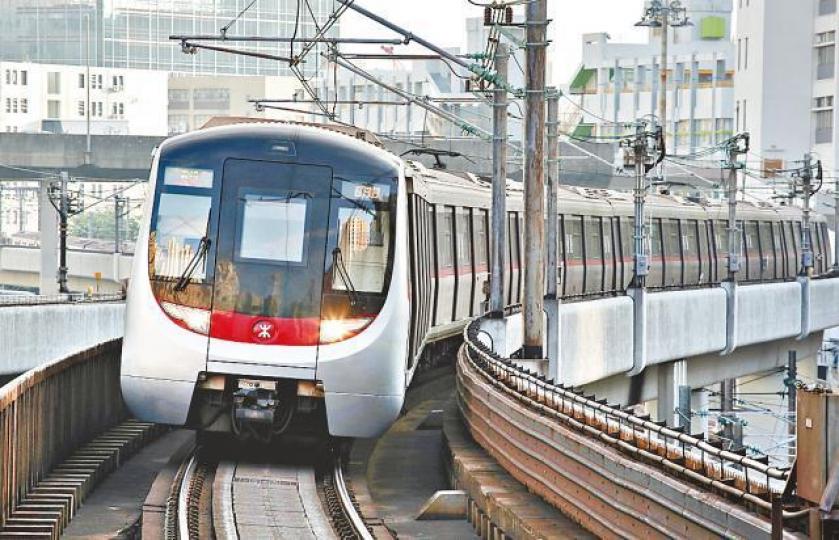 ■港鐵稱很高興有機會參與營運澳門首個軌道交通項目。資料圖片 ■港鐵稱很高興有機會參與營運澳門首個軌道交通項目。資料圖片