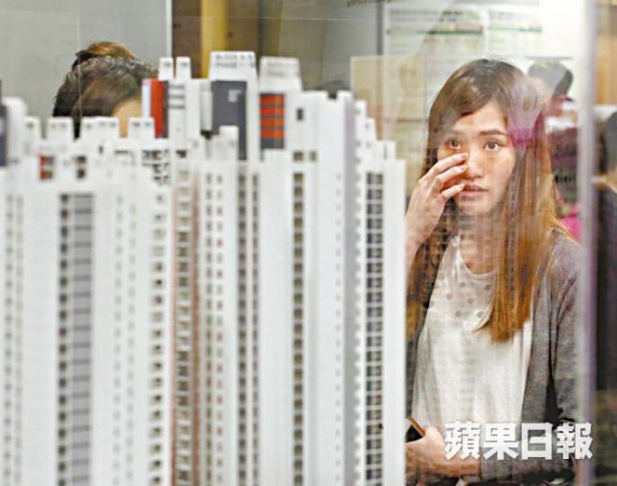 ■私樓樓價不斷上升,年輕人難負擔,居屋幾乎是唯一上車希望。黃耀興攝 ■私樓樓價不斷上升,年輕人難負擔,居屋幾乎是唯一上車希望。黃耀興攝