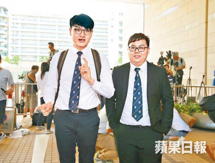 ■馮敬恩和李峰琦2015年就陳文敏被否決任港大副校一事申請司法覆核。資料圖片■陳文敏