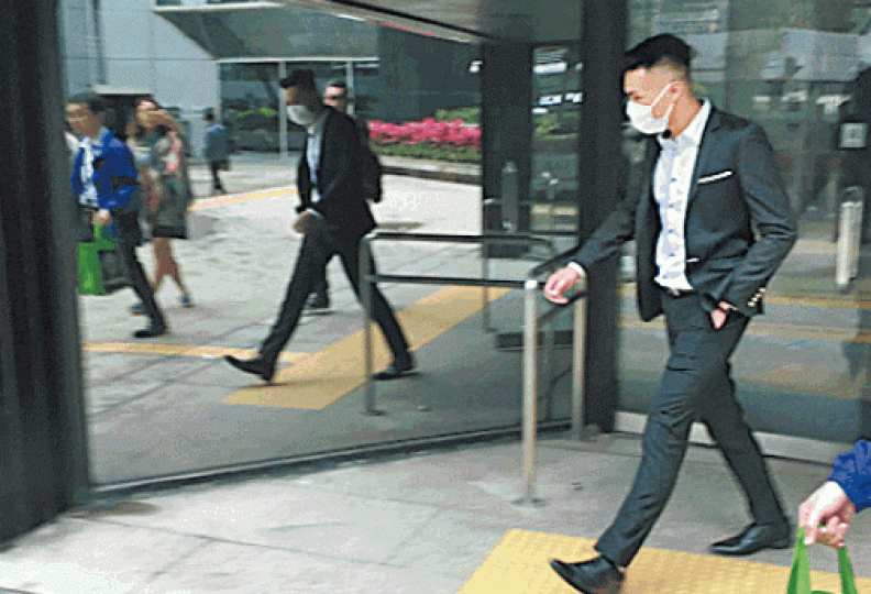 ■被告林樂曦昨否認向廉署人員施襲。蔡少玲攝 ■被告林樂曦昨否認向廉署人員施襲。蔡少玲攝