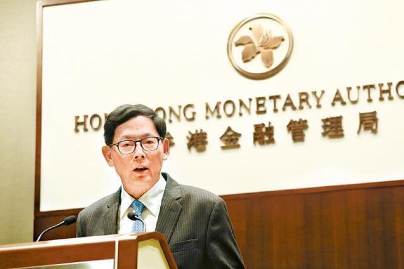 ■陳德霖任總裁的金管局,近期11度承接港元沽盤。資料圖片 ■陳德霖任總裁的金管局,近期11度承接港元沽盤。資料圖片