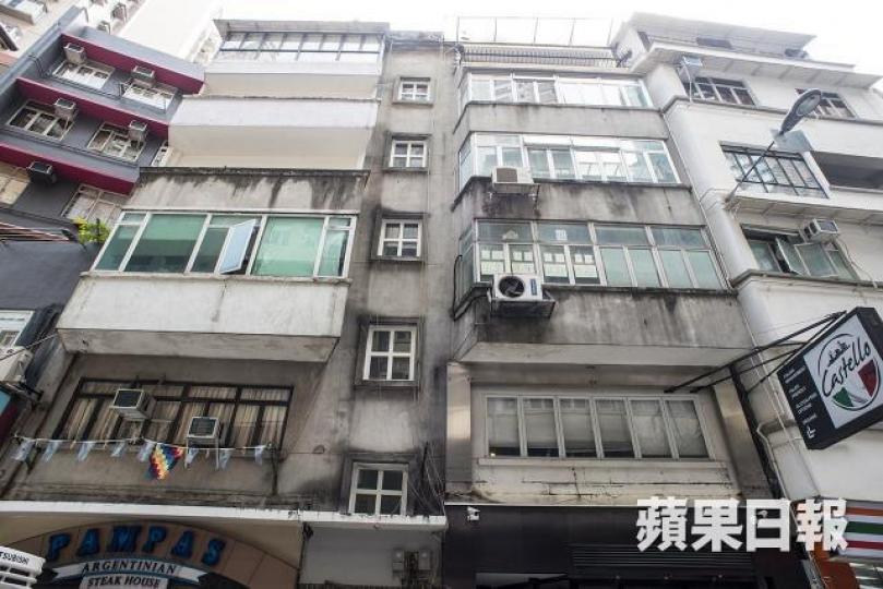 ■上環伊利近街36至38號物業。方家遠攝 ■上環伊利近街36至38號物業。方家遠攝