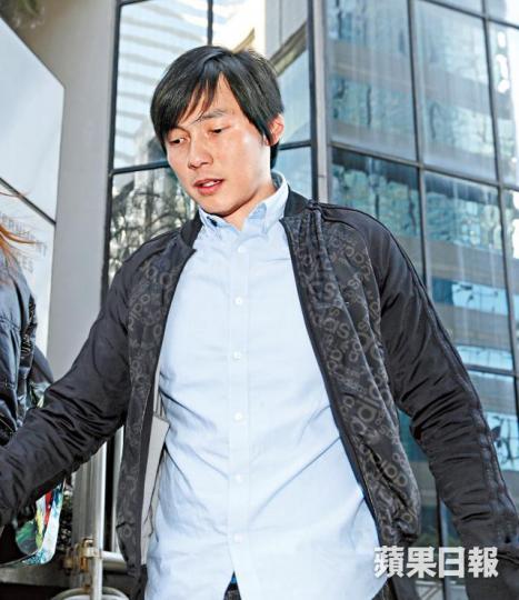 第三被告　李威廉黃威