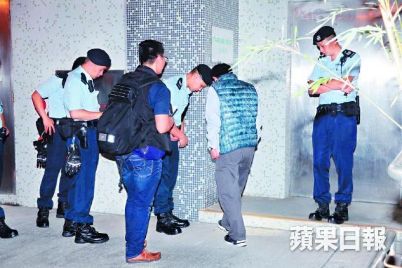 ■機動部隊警員昨到場調查。溫瑞麟攝 ■機動部隊警員昨到場調查。溫瑞麟攝