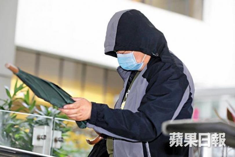 ■男被告凌耀忠指因擔心家人安全,所以答應替女被告頂罪。 ■男被告凌耀忠指因擔心家人安全,所以答應替女被告頂罪。