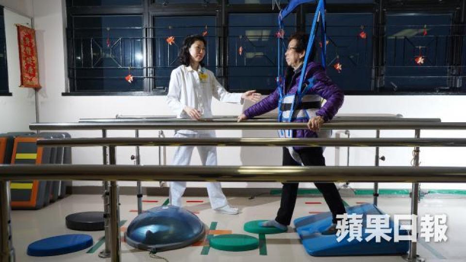 ■老人日間醫院提供復康訓練。資料圖片 ■老人日間醫院提供復康訓練。資料圖片