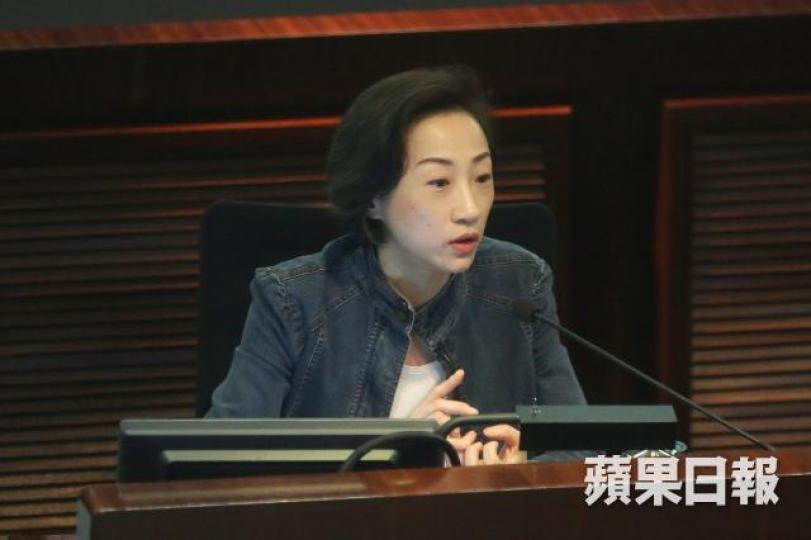 ■今年六四事件29周年的六四動議,破天荒由公民黨陳淑莊提出。■今年是六四事件29周年,圖為去年六四燭光集會。 ■今年六四事件29周年的六四動議,破天荒由公民黨陳淑莊提出。■今年是六四事件29周年,圖為去年六四燭光集會。