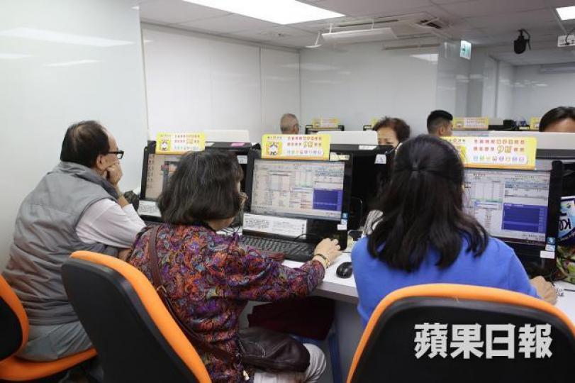 ■投資者如果同中央同一陣線,博爆上嘅話,內銀、內險、內房、資源商品股相對佔優。 資料圖片 ■投資者如果同中央同一陣線,博爆上嘅話,內銀、內險、內房、資源商品股相對佔優。 資料圖片
