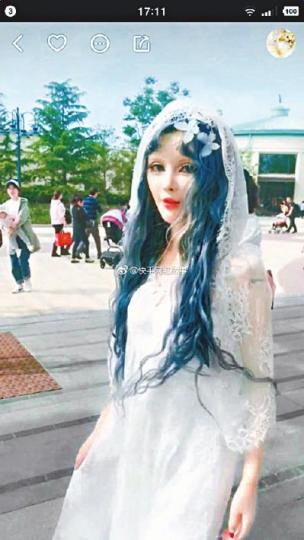 ■迪麗拉的芭比扮相。 ■迪麗拉的芭比扮相。