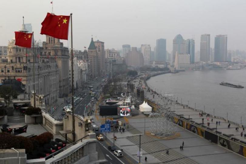 ■中國市場開放,在內地較具規模的國際公司將更為有利,國內一些發展步伐較快的保險公司亦會受惠。資料圖片 ■中國市場開放,在內地較具規模的國際公司將更為有利,國內一些發展步伐較快的保險公司亦會受惠。資料圖片