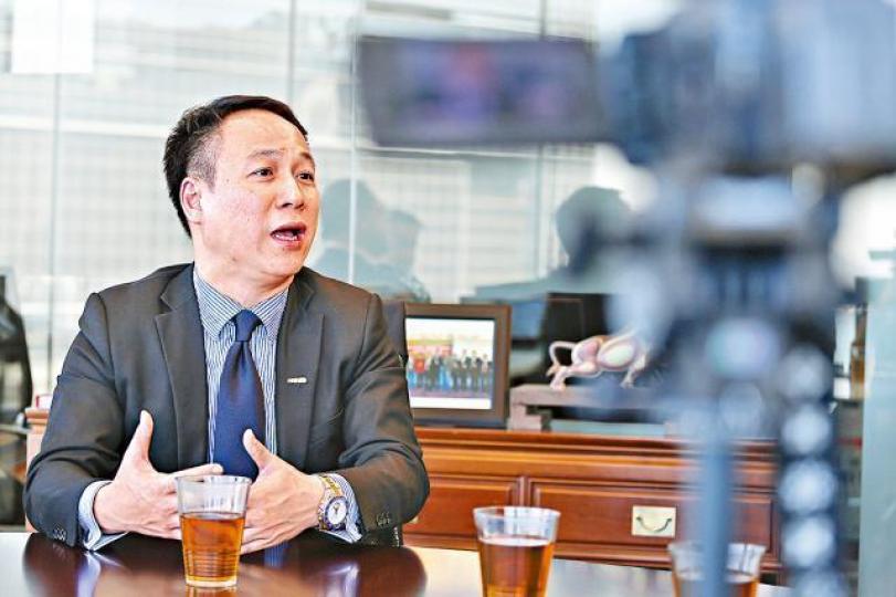 ■港上市公司擬增加中國國籍董事,盧華基擔心董事會成員未能多元化。資料圖片 ■港上市公司擬增加中國國籍董事,盧華基擔心董事會成員未能多元化。資料圖片