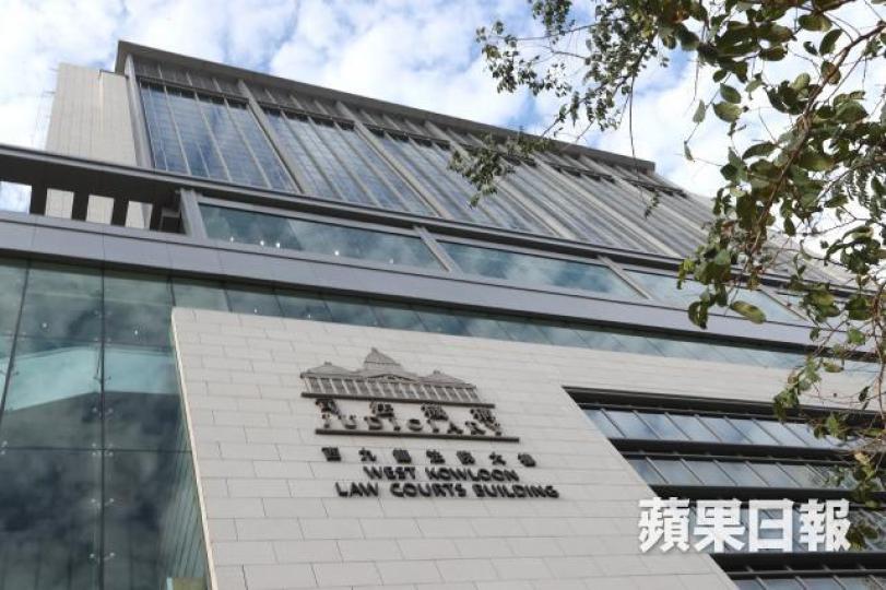 ■涉案母親被控兩項襲擊致造成身體傷害罪,昨在西九龍法院認罪。資料圖片 ■涉案母親被控兩項襲擊致造成身體傷害罪,昨在西九龍法院認罪。資料圖片