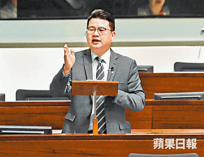 ■尹兆堅■尹兆堅要求林鄭月娥收回發展商囤積的農地;圖為馬屎埔農地。 ■尹兆堅■尹兆堅要求林鄭月娥收回發展商囤積的農地;圖為馬屎埔農地。