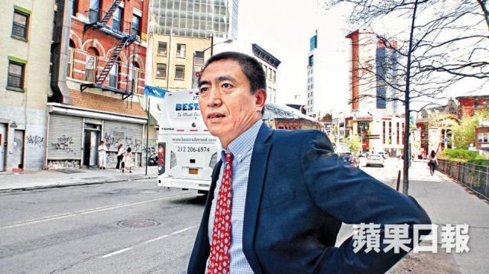 ■華信駐美總經理劉亞東昨現身聽審。 ■華信駐美總經理劉亞東昨現身聽審。