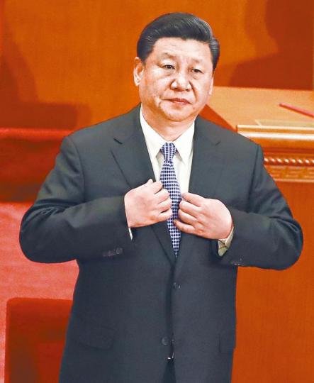 ■人大修憲刪除國家主席連任限制,為習近平終身任職掃除障礙。■樊立勤張貼大字報痛斥習近平修憲是改革開放以來最惡劣事件。■學者樊立勤5月4日現身北大。 ■人大修憲刪除國家主席連任限制,為習近平終身任職掃除障礙。■樊立勤張貼大字報痛斥習近平修憲是改革開放以來最惡劣事件。■學者樊立勤5月4日現身北大。
