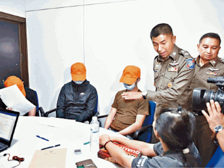 ■3名港男被泰國警方拘捕。 ■3名港男被泰國警方拘捕。