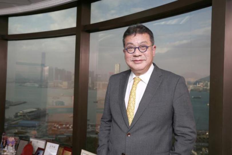 ■湯文亮幫細佬打理物業,最近幫細佬賣樓換股,諗住買滙控同港交所。資料圖片 ■湯文亮幫細佬打理物業,最近幫細佬賣樓換股,諗住買滙控同港交所。資料圖片