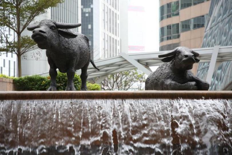 ■港股昨日顯著上升,恒指30000點以下有不錯的支持。資料圖片 ■港股昨日顯著上升,恒指30000點以下有不錯的支持。資料圖片