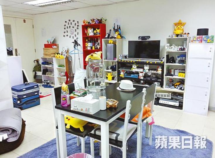 ■工廈單位被出租作民宿,以豪華、近港鐵站作招徠。資料圖片 ■工廈單位被出租作民宿,以豪華、近港鐵站作招徠。資料圖片