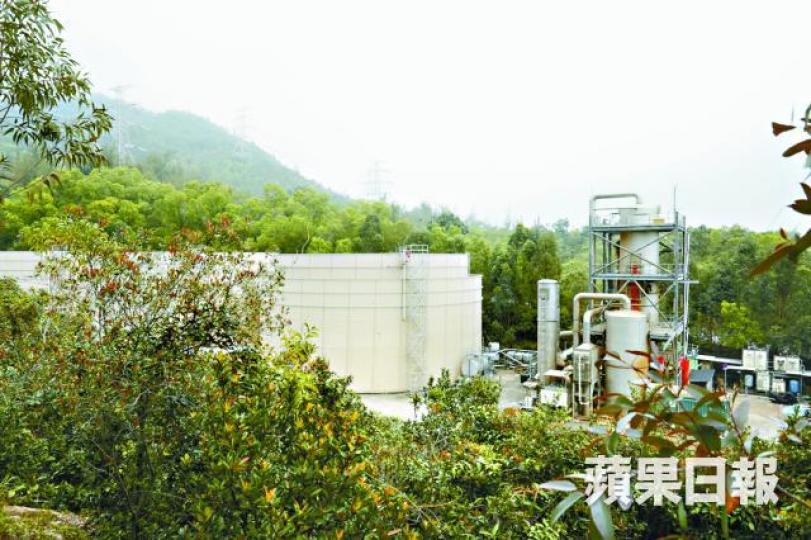 ■望后石堆填區復修承辦商昇達早前被揭排出超標污水。資料圖片 ■望后石堆填區復修承辦商昇達早前被揭排出超標污水。資料圖片
