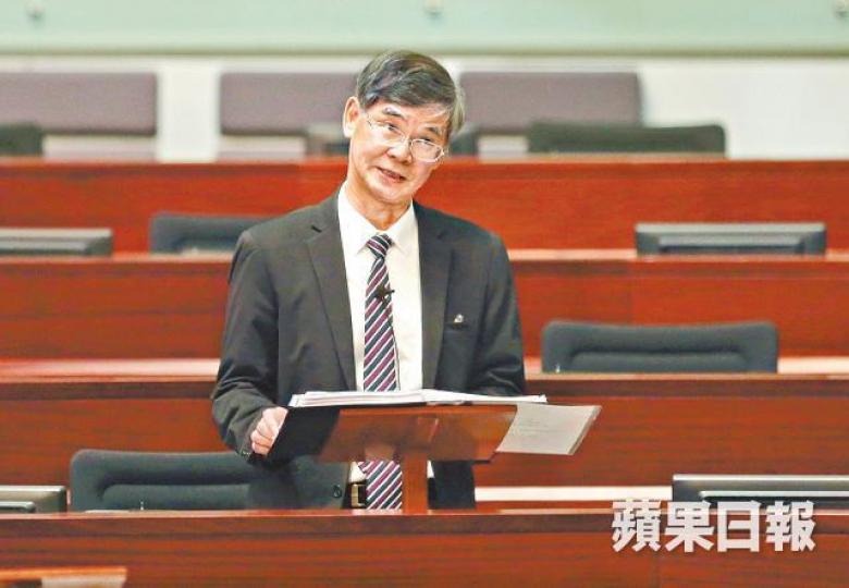 ■羅致光指若復職權條例修正案獲通過,政府不排除會撤回草案。 ■羅致光指若復職權條例修正案獲通過,政府不排除會撤回草案。