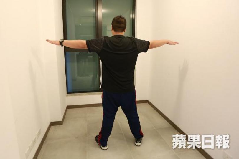 ■隨着樓價瘋漲,市民只求盡快「上車」,即使200餘呎迷你戶一於照搶。資料圖片 ■隨着樓價瘋漲,市民只求盡快「上車」,即使200餘呎迷你戶一於照搶。資料圖片