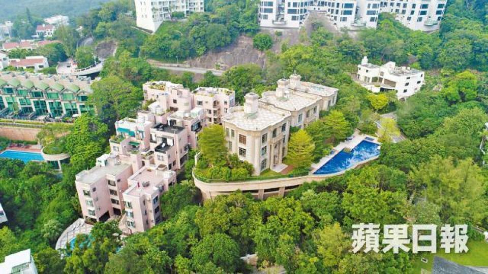 ■壽山村道22A至22C由李澤鉅名下公司所持有。資料圖片 ■壽山村道22A至22C由李澤鉅名下公司所持有。資料圖片