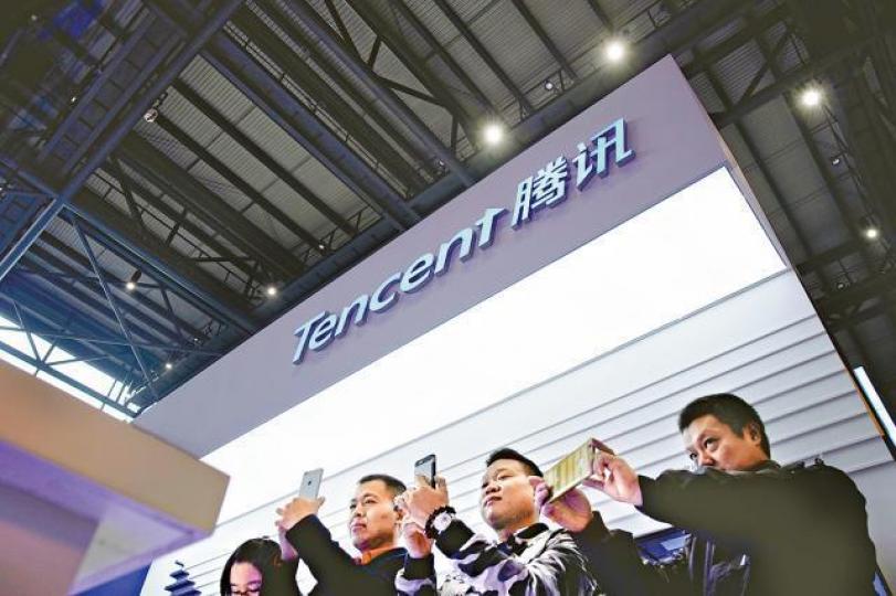 ■騰訊昨單日錄15億元北水賣盤,收報404元。資料圖片 ■騰訊昨單日錄15億元北水賣盤,收報404元。資料圖片
