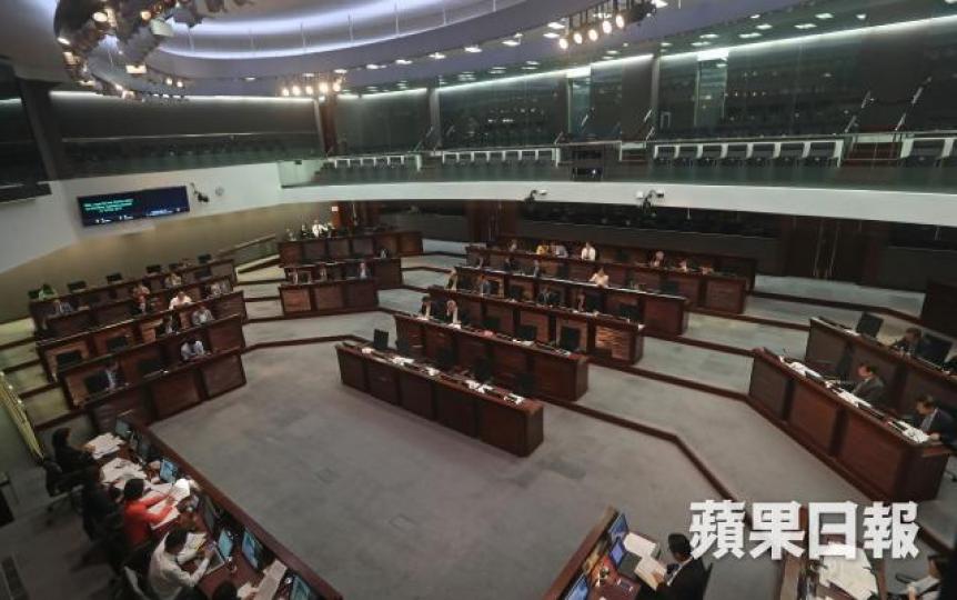 ■內會以35票贊成、19票反對及1票棄權下,通過下月6日恢復二讀。 ■內會以35票贊成、19票反對及1票棄權下,通過下月6日恢復二讀。
