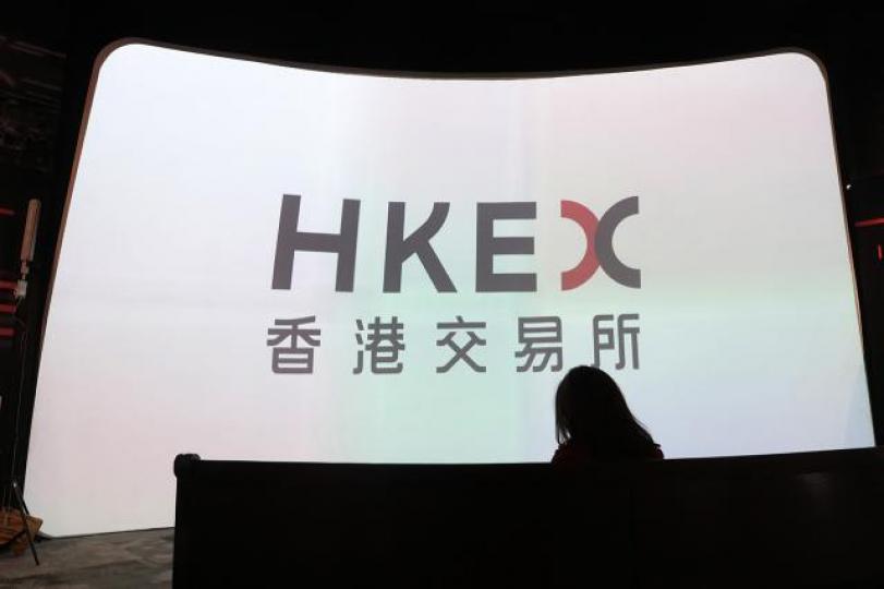 ■港交所公佈,主板公司持續停牌18個月後會將股份除牌。資料圖片 ■港交所公佈,主板公司持續停牌18個月後會將股份除牌。資料圖片