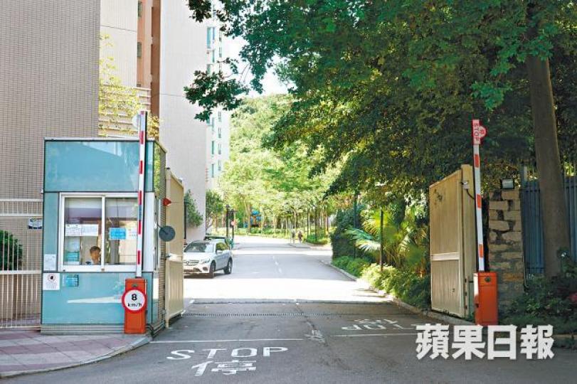 ■翠濤居發生女傭懷疑在水中加尿給女僱主飲用事件。張家豪攝 ■翠濤居發生女傭懷疑在水中加尿給女僱主飲用事件。張家豪攝