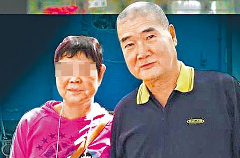 ■簡婦與陳姓丈夫合照。■警方押疑犯(中)到案發現場。台灣《蘋果日報》 ■簡婦與陳姓丈夫合照。■警方押疑犯(中)到案發現場。台灣《蘋果日報》