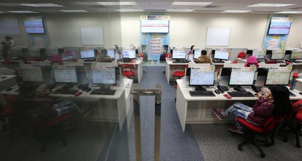 ■群眾行為沒有個人理性可言，所以市場先生有時也是非理性。　資料圖片