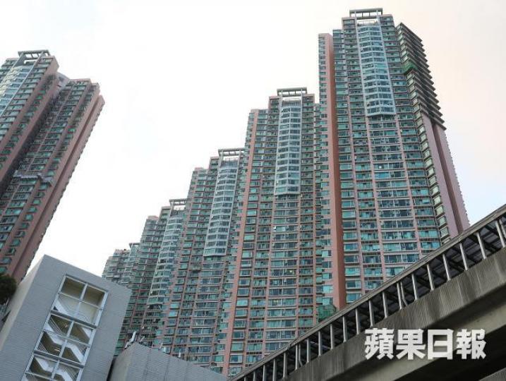 ■青衣盈翠半島3座高層F室以950萬元沽出,呎價18,164元。資料圖片 ■青衣盈翠半島3座高層F室以950萬元沽出,呎價18,164元。資料圖片