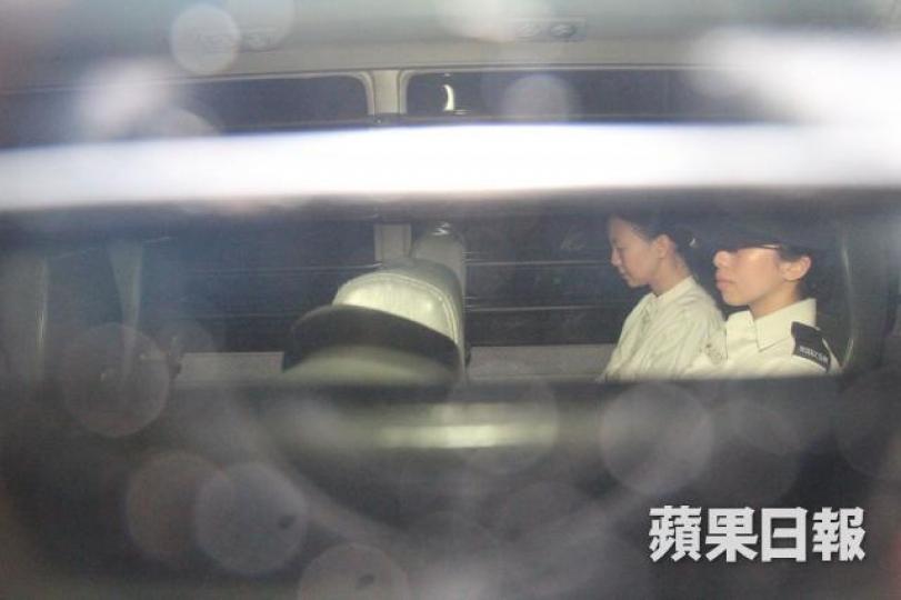 ■前晚唐琳玲刑滿出獄後即時被遣返內地,一度暫居深圳。 ■前晚唐琳玲刑滿出獄後即時被遣返內地,一度暫居深圳。