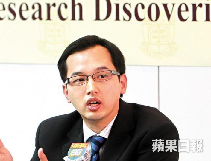 ■寵物狗與人類接觸親密,或增加新種狗流感的散播風險。黃耀興攝 ■寵物狗與人類接觸親密,或增加新種狗流感的散播風險。黃耀興攝