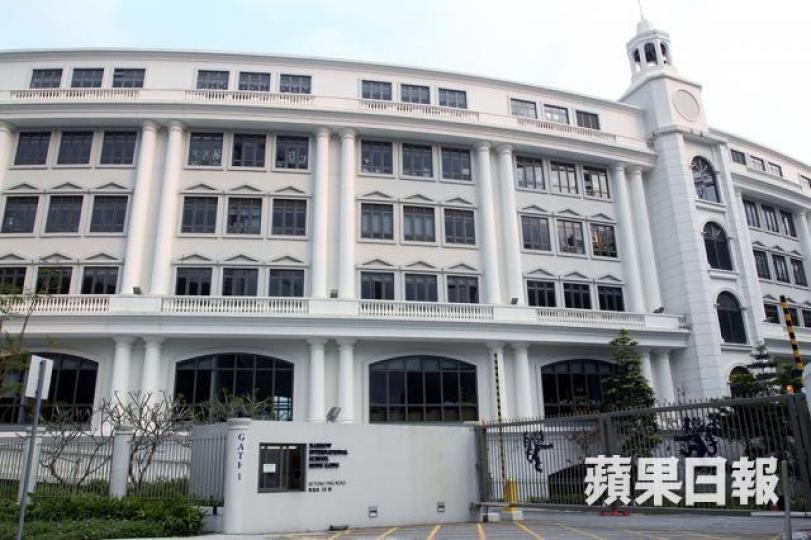 ■哈羅昨日發聲明指採用單一的中文書寫法及集中資源以簡體字教授中文,會讓學生更聚焦和清晰地學中文。 ■哈羅昨日發聲明指採用單一的中文書寫法及集中資源以簡體字教授中文,會讓學生更聚焦和清晰地學中文。
