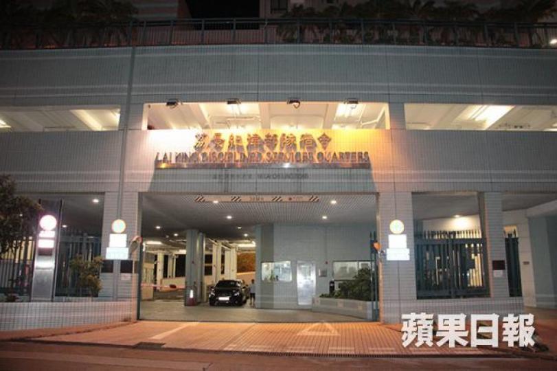 ■涉案督察日前在葵涌荔景紀律部隊宿舍(圖)燒炭獲救。 ■涉案督察日前在葵涌荔景紀律部隊宿舍(圖)燒炭獲救。