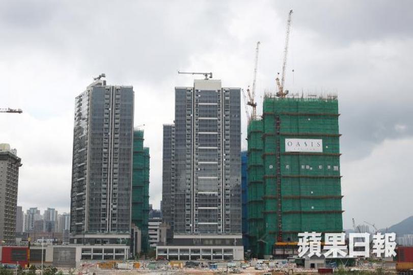 ■政府開徵空置稅若拿捏不好,地產商更加惜售,反而會令樓價繼續上升。 資料圖片 ■政府開徵空置稅若拿捏不好,地產商更加惜售,反而會令樓價繼續上升。 資料圖片
