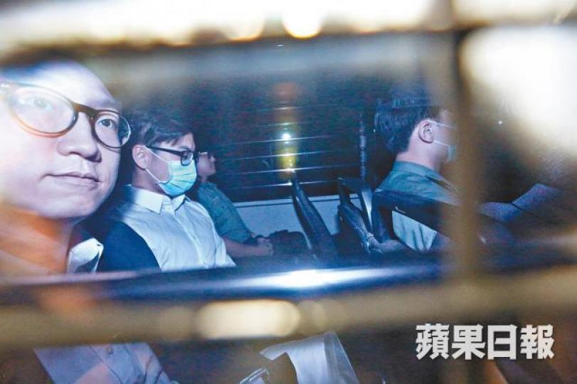 ■梁天琦因暴動罪入獄6年,判決引起國際關注。陳善南攝■曾與梁天琦有一面之緣的彭定康對判決感失望。資料圖片■美國《時代》雜誌亦有報道梁天琦判監。 ■梁天琦因暴動罪入獄6年,判決引起國際關注。陳善南攝■曾與梁天琦有一面之緣的彭定康對判決感失望。資料圖片■美國《時代》雜誌亦有報道梁天琦判監。