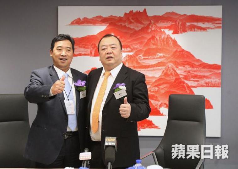 ■彩生活主席潘軍(右)及行政總裁唐學斌。 資料圖片 ■彩生活主席潘軍(右)及行政總裁唐學斌。 資料圖片
