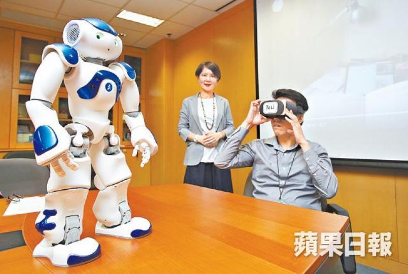 ■港大護理學院將於新學年引入智能機械人及VR技術協助教學。李潤芳攝 ■港大護理學院將於新學年引入智能機械人及VR技術協助教學。李潤芳攝