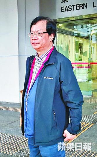 ■脫罪的鄭耀棠在庭外指警方「有問題」。伍嘉豪攝 ■脫罪的鄭耀棠在庭外指警方「有問題」。伍嘉豪攝