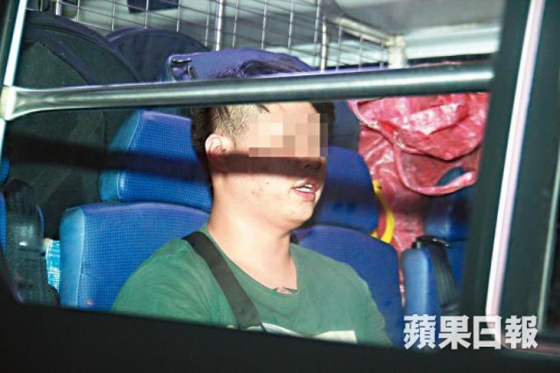 ■涉事23歲的士司機涉危駕被捕。