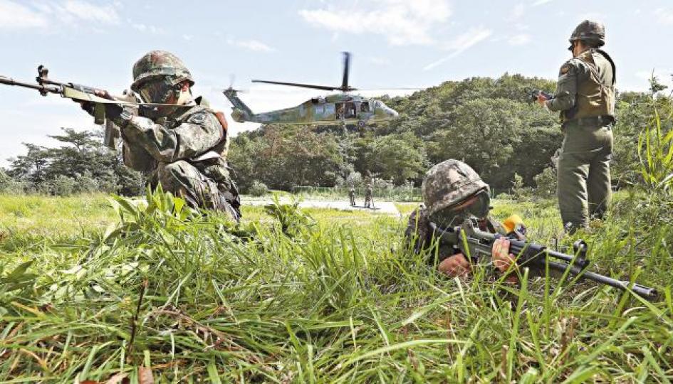 ■美韓取消年度「乙支自由衞士聯合軍演」。圖為去年軍演情況。美聯社 ■美韓取消年度「乙支自由衞士聯合軍演」。圖為去年軍演情況。美聯社