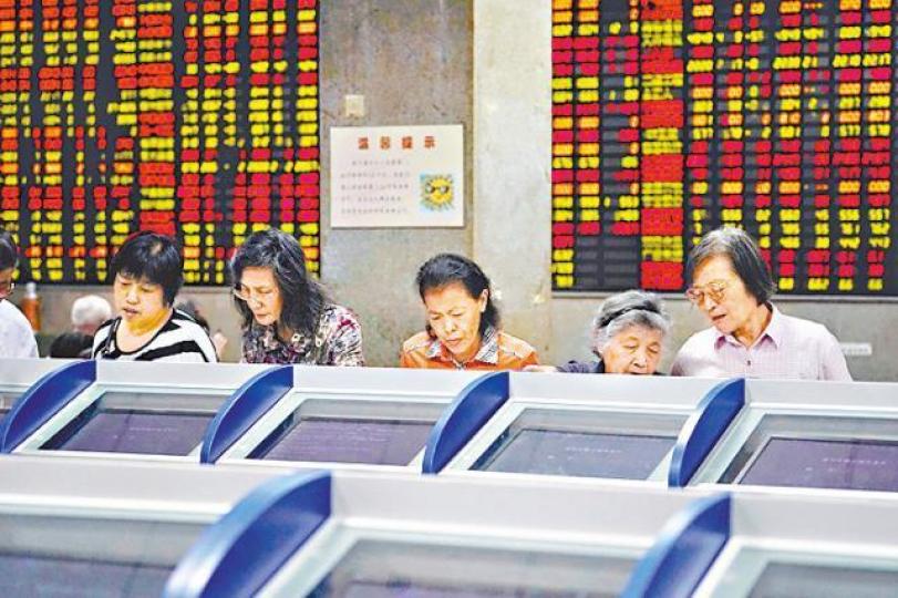 ■在人行及官媒唱好下,內地股市昨反彈。路透社 ■在人行及官媒唱好下,內地股市昨反彈。路透社