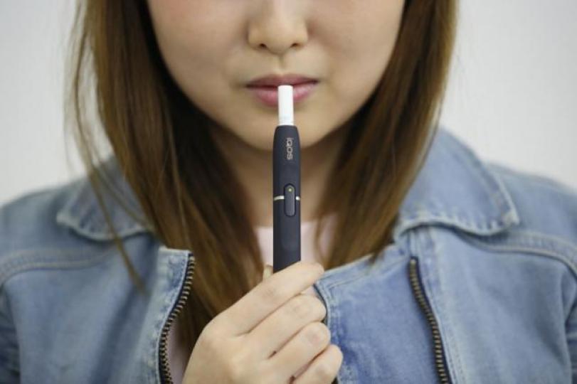 ■政府應以煙草稅的形式限制電子煙的發展,而非完全禁止電子煙的售買。資料圖片 ■政府應以煙草稅的形式限制電子煙的發展,而非完全禁止電子煙的售買。資料圖片