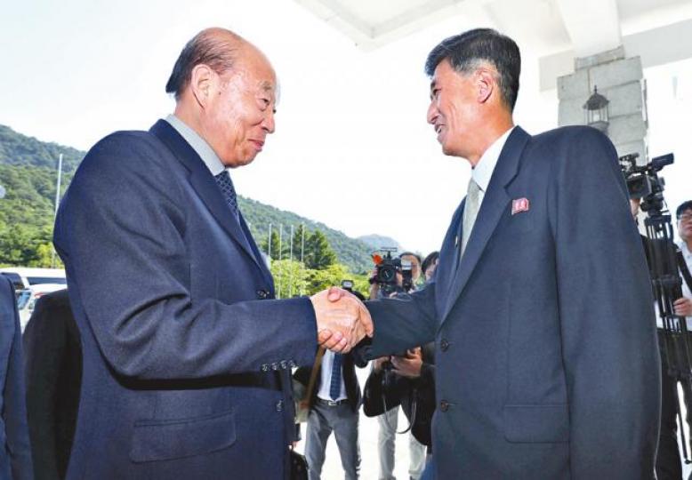 ■兩韓代表就離散家庭議題會面。 ■兩韓代表就離散家庭議題會面。